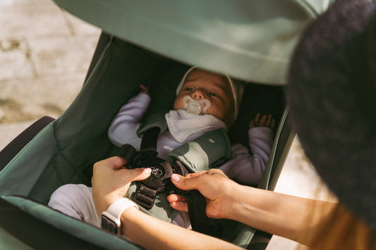 A compact stroller safe from newborn age